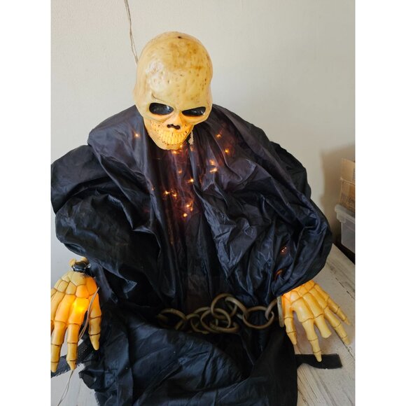 Skeleton blow mold chains prisoner AS IS Halloween prop - Picture 7 of 9